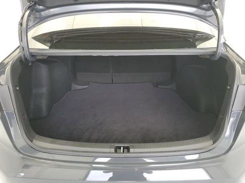 Used 2023 Toyota Corolla LE image 11