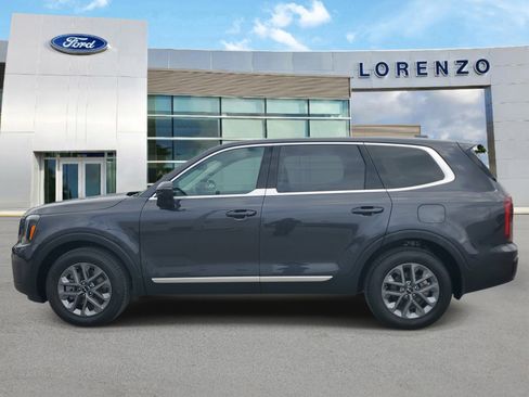 Used 2025 Kia Telluride LX FWD image 8