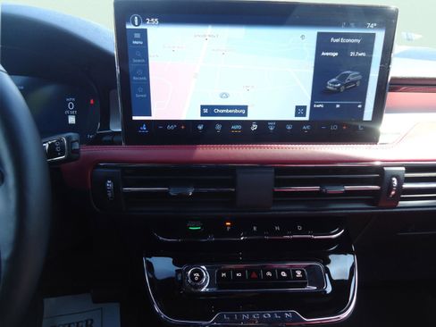 Used 2024 Lincoln Corsair Reserve w/ Equipment Group 201A AWD/4WD image 15