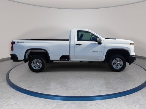 Used 2025 Chevrolet Silverado 2500 W/T w/ WT Convenience Package AWD/4WD image 4
