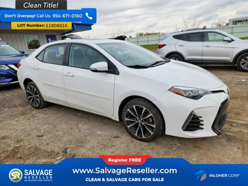 Used 2018 Toyota Corolla SE w/ SE Premium Package FWD image 5