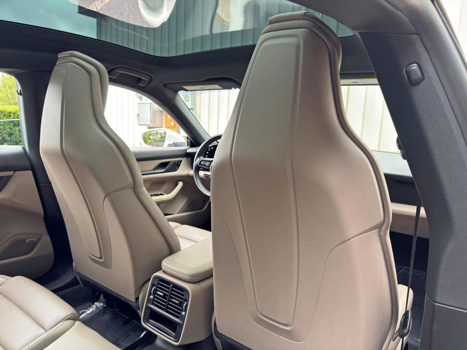 Used 2022 Porsche Taycan RWD image 37