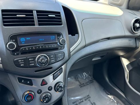 Used 2013 Chevrolet Sonic LT image 24