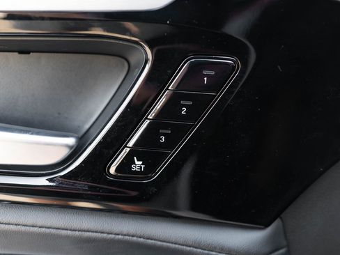 Certified 2024 Acura MDX SH-AWD w/ Technology Package image 27