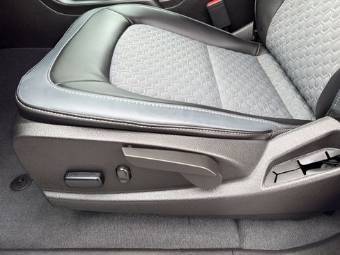 Used 2022 Chevrolet Colorado Z71 image 17