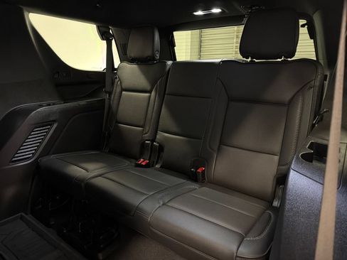 Used 2025 GMC Yukon Denali w/ Sun & Power Step Package RWD image 18
