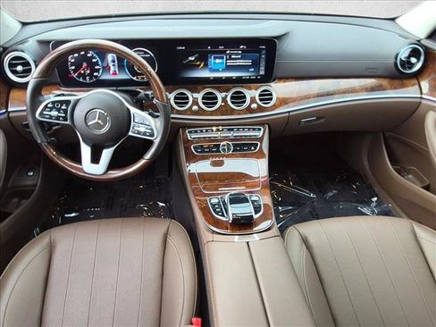 Used 2020 Mercedes-Benz E 350 4MATIC Sedan image 19