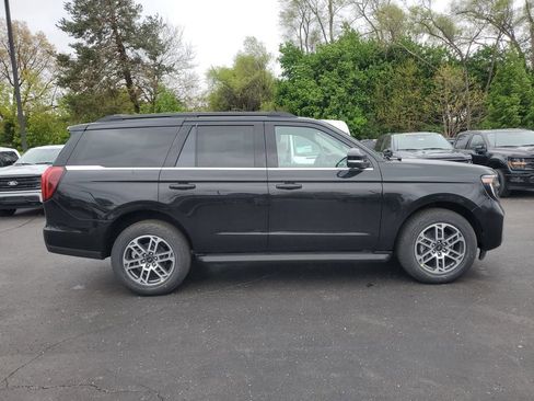 New 2026 Ford Expedition Active AWD/4WD image 39