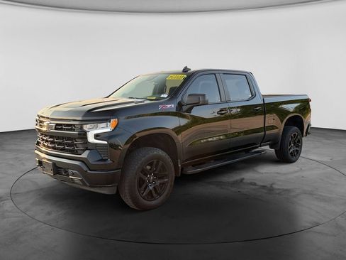 Used 2024 Chevrolet Silverado 1500 RST w/ Z71 Off-Road Package AWD/4WD image 4