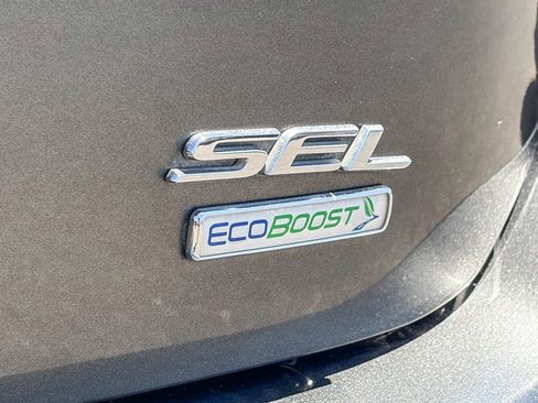 Used 2018 Ford Edge SEL w/ Equipment Group 201A FWD image 11