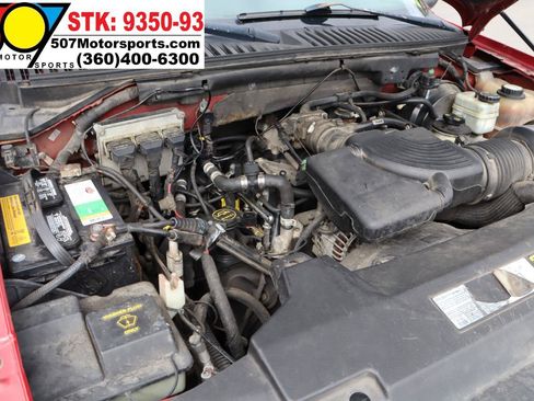 Used 2003 Ford Expedition XLT AWD/4WD image 24