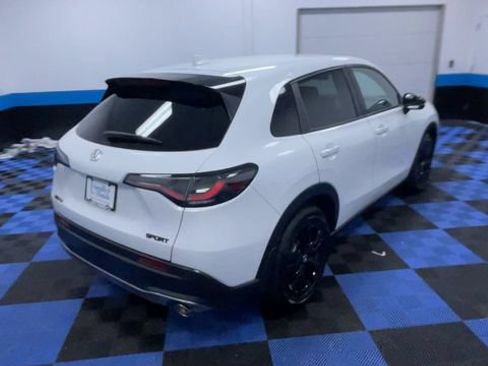 Certified 2026 Honda HR-V Sport image 8