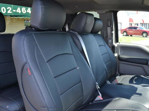 Used 2019 Ford F150 XLT w/ Equipment Group 302A Luxury AWD/4WD image 39