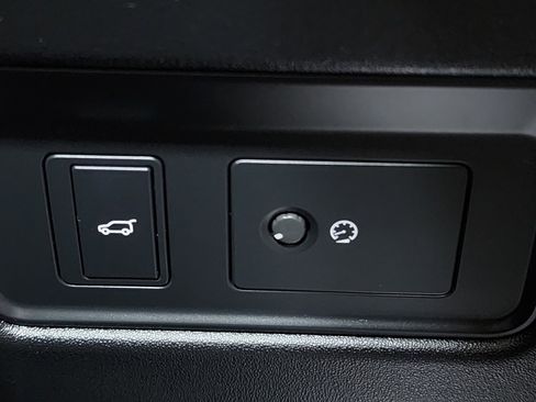 Used 2022 Land Rover Discovery S R-Dynamic image 48