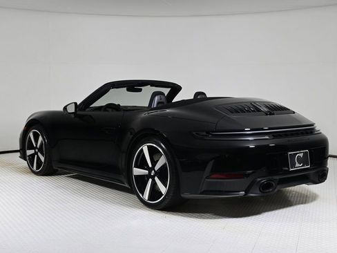 Certified 2026 Porsche 911 Carrera 4S image 3