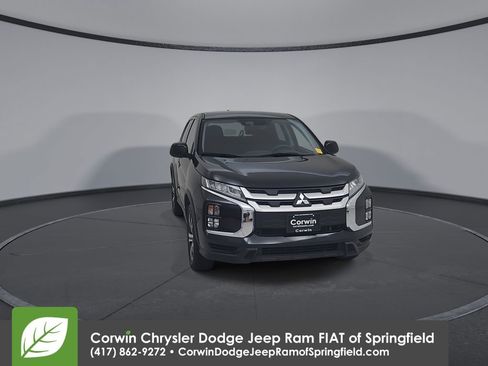 Used 2025 Mitsubishi Outlander Sport ES AWD/4WD image 4