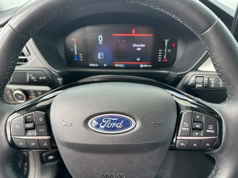 Used 2023 Ford Escape SE image 27