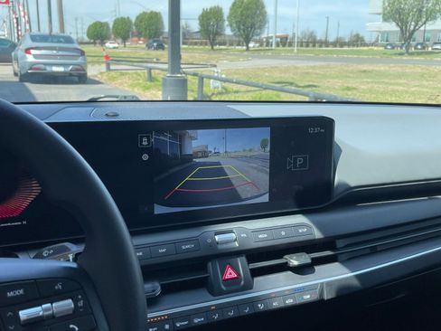 Used 2025 Kia K4 LXS image 22