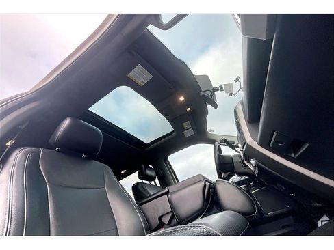 Used 2015 Ford F150 Lariat w/ Equipment Group 501A Mid image 22