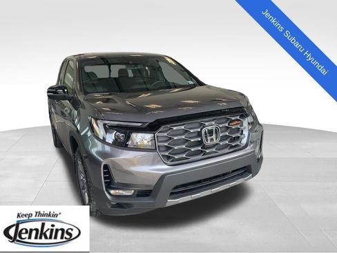 Used 2025 Honda Ridgeline TrailSport image 1