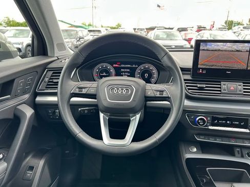 Used 2024 Audi Q5 2.0T Premium Plus w/ Premium Plus Package AWD/4WD image 10