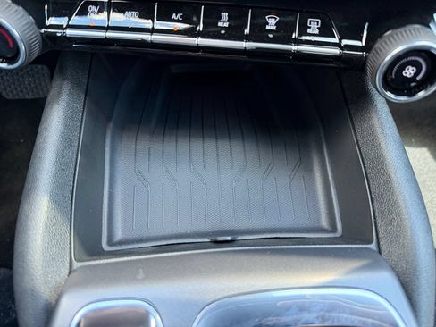 New 2026 Chevrolet Equinox EV LT FWD image 68