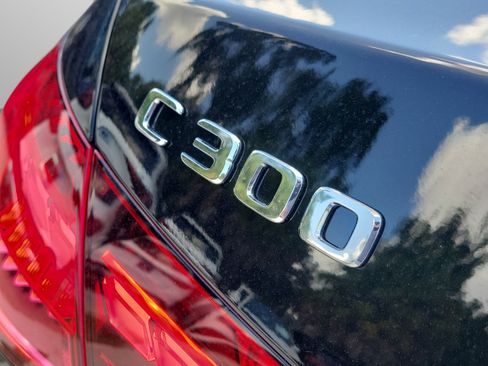 Used 2023 Mercedes-Benz C 300 Sedan image 4