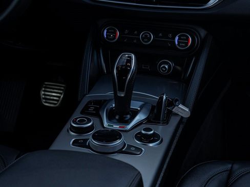 Used 2024 Alfa Romeo Stelvio Ti w/ Active Assist Plus Package image 24