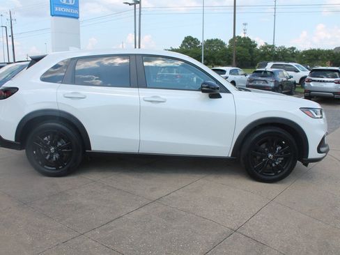 Used 2026 Honda HR-V Sport image 4