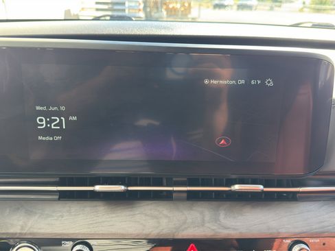 Used 2024 Kia Carnival SX FWD image 22