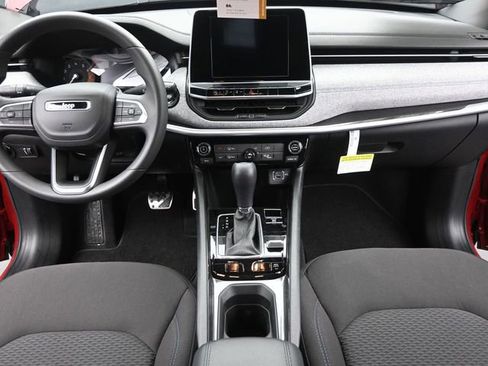 New 2025 Jeep Compass Sport image 23