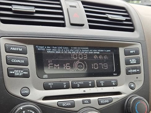 Used 2006 Honda Accord EX image 10