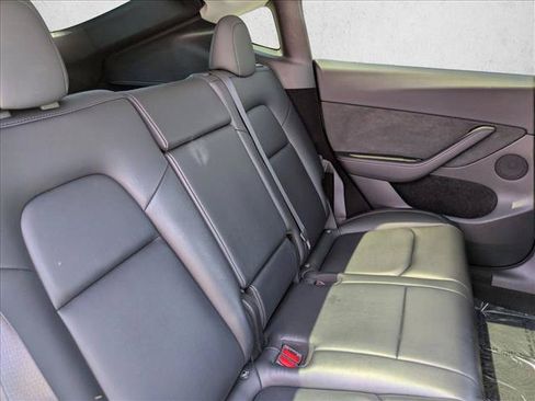 Used 2023 Tesla Model Y Performance AWD/4WD image 19