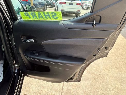 Used 2013 Dodge Avenger SE w/ Blacktop Pkg FWD image 15