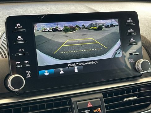Used 2021 Honda Accord LX image 17
