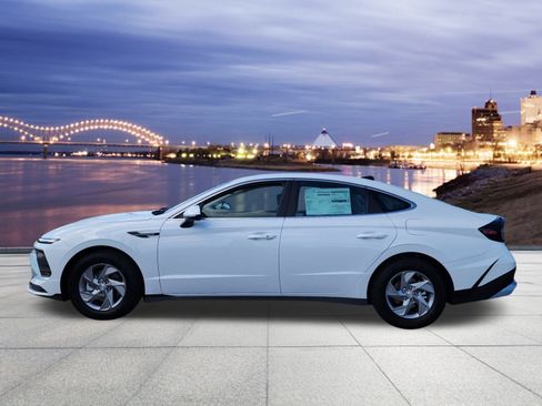 New 2026 Hyundai Sonata SE image 2