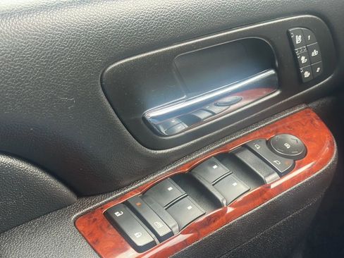 Used 2013 GMC Sierra 2500 SLT w/ SLT Convenience Package image 19