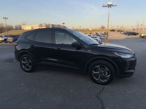 Used 2025 Ford Escape ST-Line image 7