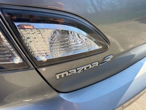 Used 2012 MAZDA MAZDA3 i Sport image 11