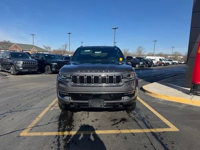 Used 2023 Jeep Wagoneer 4WD w/ HD Trailer Tow Package