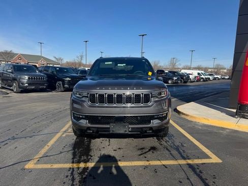 Used 2023 Jeep Wagoneer 4WD w/ HD Trailer Tow Package image 3