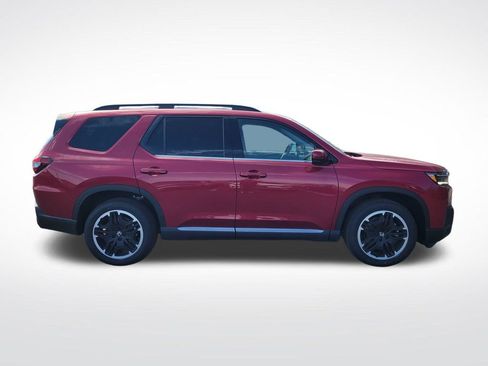New 2026 Honda Pilot Touring image 2