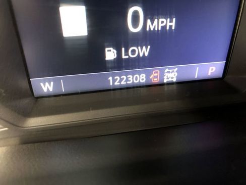 Used 2019 GMC Sierra 1500 SLT w/ SLT Premium Plus Package image 19