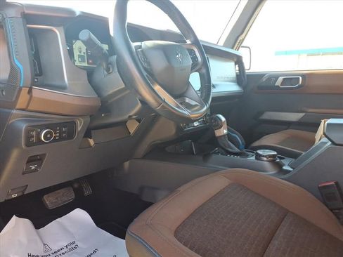 Used 2023 Ford Bronco Outer Banks AWD/4WD image 15