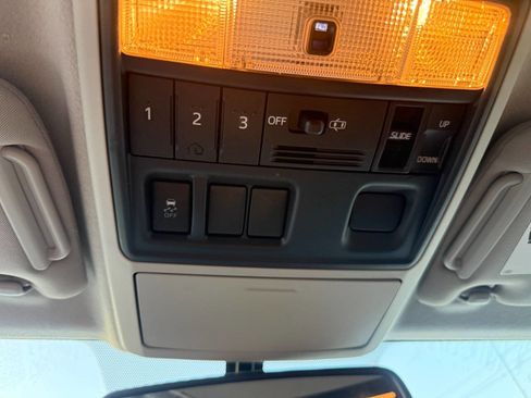 Used 2012 Toyota 4Runner SR5 w/ Convenience Pkg RWD image 33