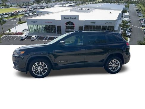 Certified 2022 Jeep Cherokee Latitude Lux FWD image 32