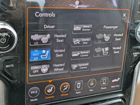 Certified 2019 RAM 1500 Limited RWD image 28
