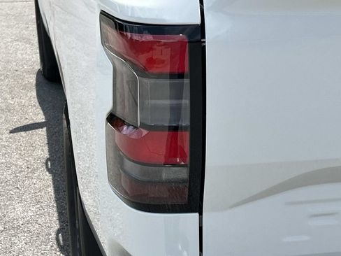 New 2026 Nissan Frontier SV w/ SV Convenience Package RWD image 13