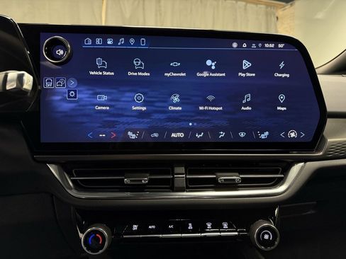 New 2026 Chevrolet Equinox EV LT w/ Comfort Package AWD/4WD image 29