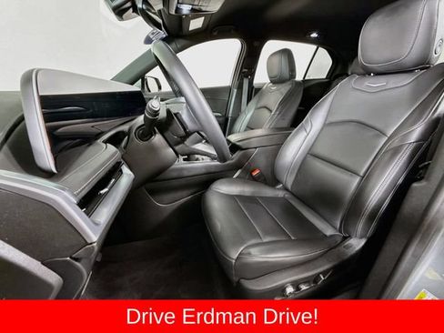 Used 2025 Cadillac XT4 Premium Luxury AWD/4WD image 5